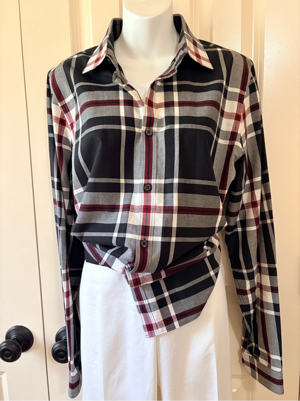 Boyfriend (unisex) Plaid Button-Down Shirt - Black, size M
